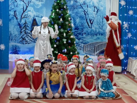 В поисках новогодних подарков В поисках новогодних подарков.